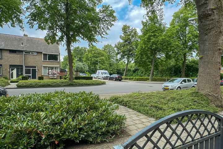 Bekijk foto 33 van Bellamystraat 40