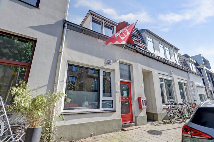 View photo 1 of Dr. Benthemstraat 11