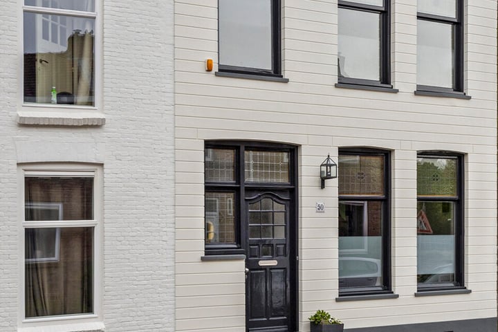 Bekijk foto 5 van Frederikstraat 50