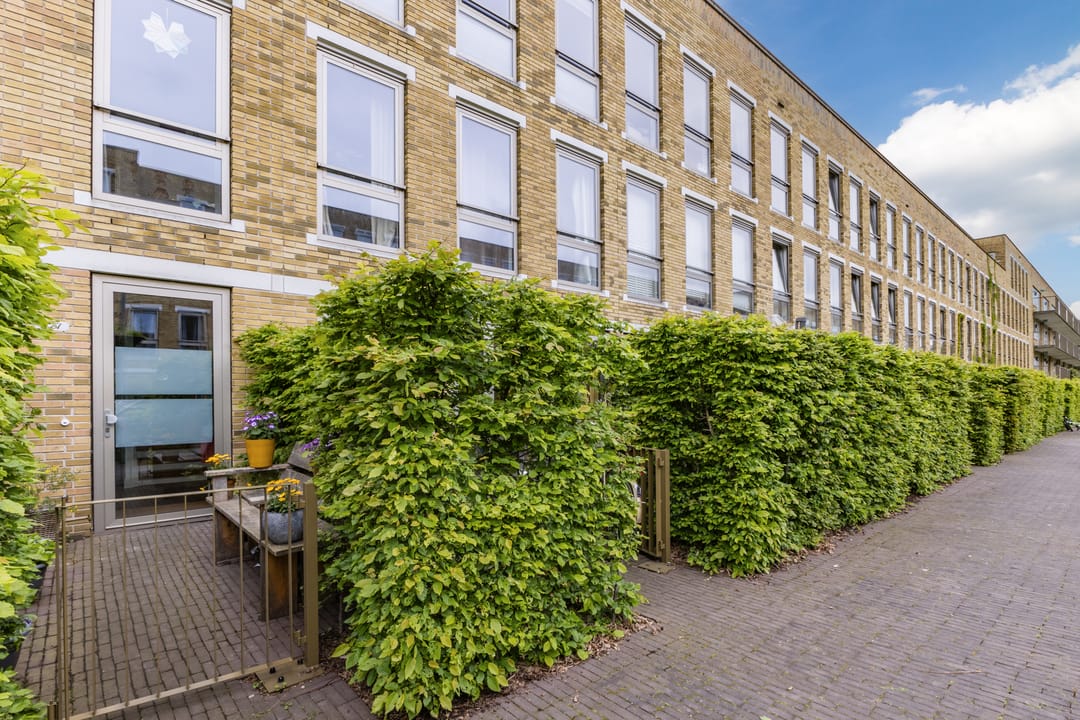 Apartment sold Leeuwendalersweg 727 1061 BK Amsterdam [funda]