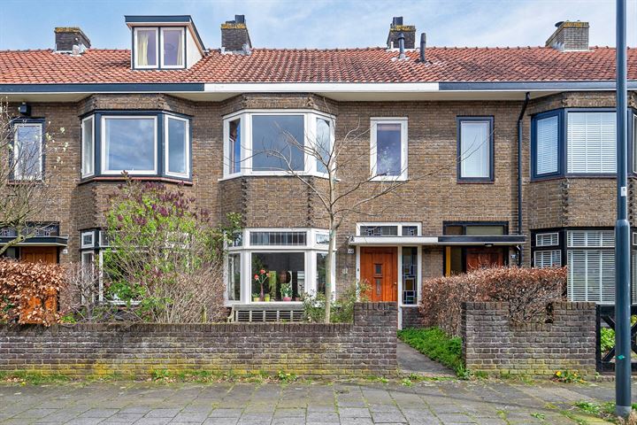 Bekijk foto 1 van Zeisstraat 44