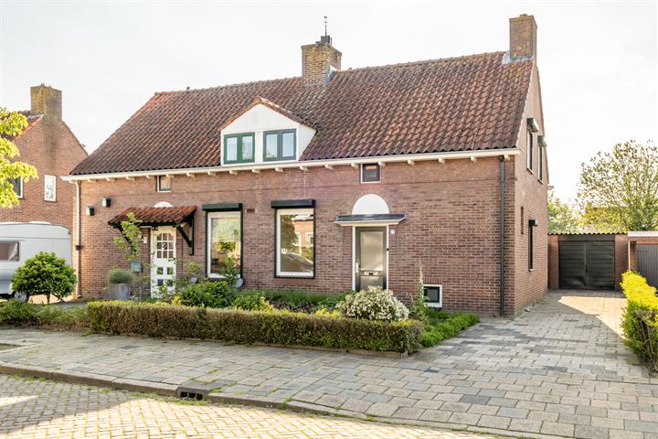 Bekijk foto 1 van Akkerstraat 11