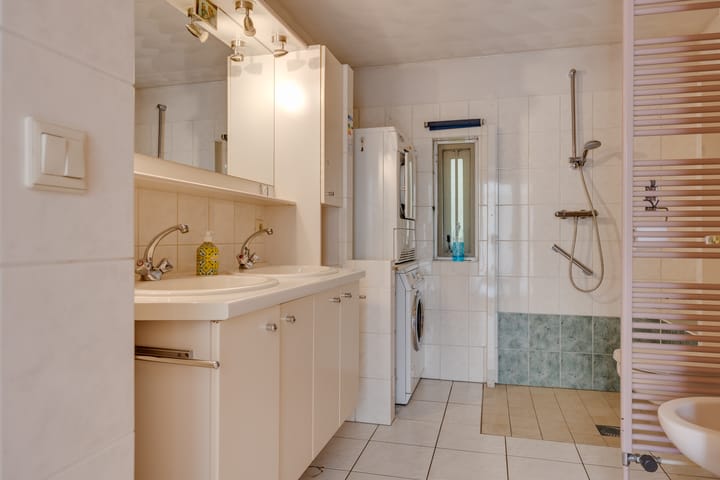 Foto 15 van Rossenberglaan 4