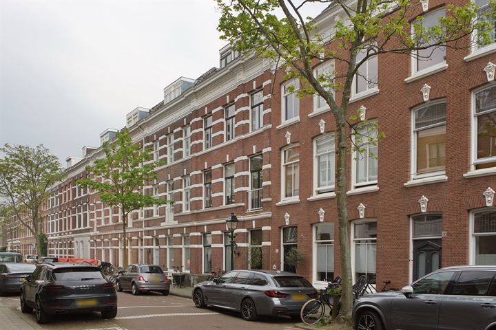 Bekijk foto 1 van Celebesstraat 82