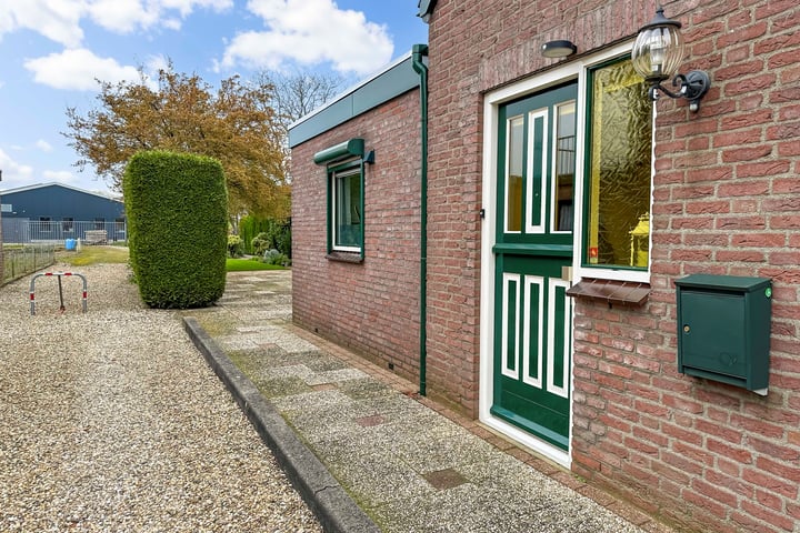 View photo 11 of Meentsestraat 44