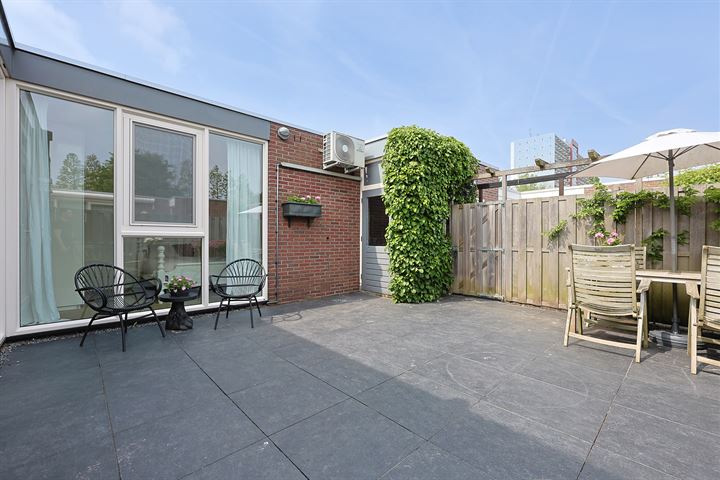 View photo 24 of Engelandstraat 38