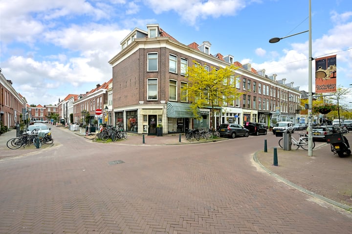 Bekijk foto 30 van Roggeveenstraat 142