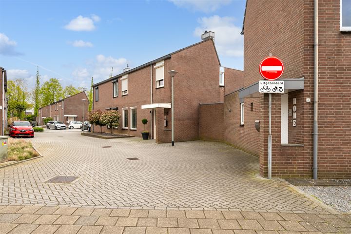 View photo 22 of Dieterderweg 64