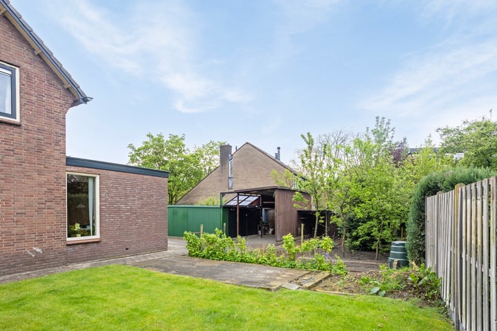 Bekijk foto 33 van Ribesstraat 2