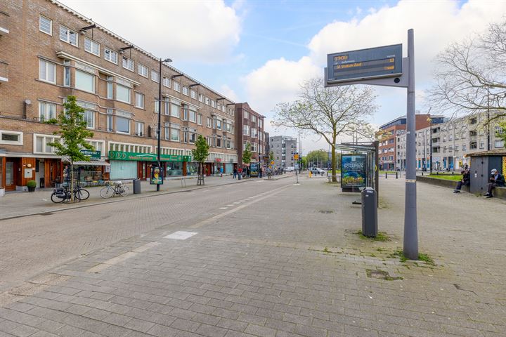 Bekijk foto 30 van Mathenesserplein 19