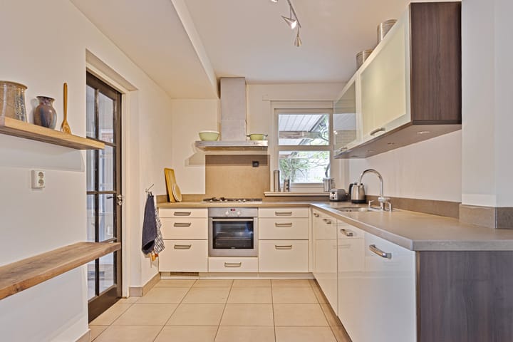 Foto 13 van Liezenweg 2