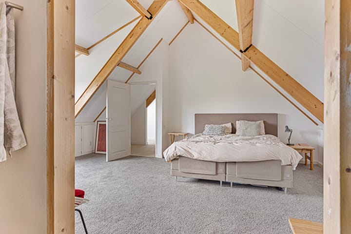 Foto 21 van Liezenweg 2