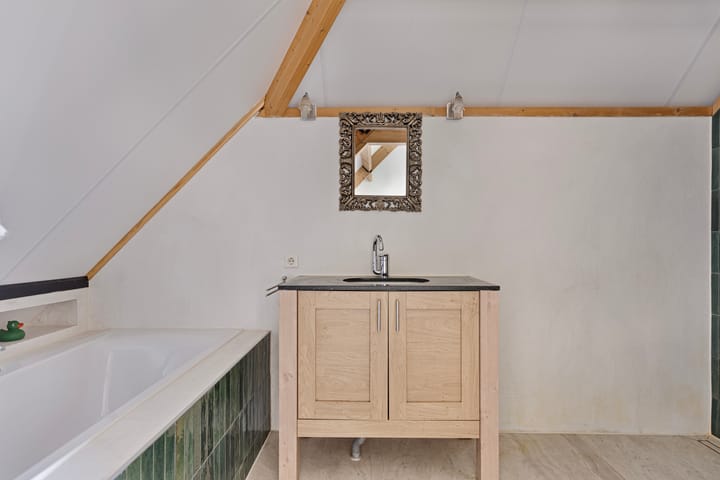 Foto 23 van Liezenweg 2