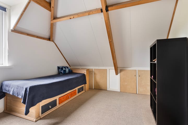 Foto 25 van Liezenweg 2