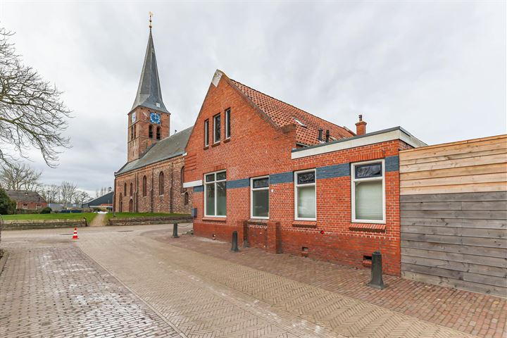 Bekijk foto 1 van Kerkstraat 1