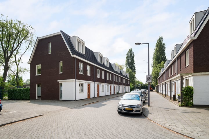 Bekijk foto 2 van Piet Cottaarstraat 81