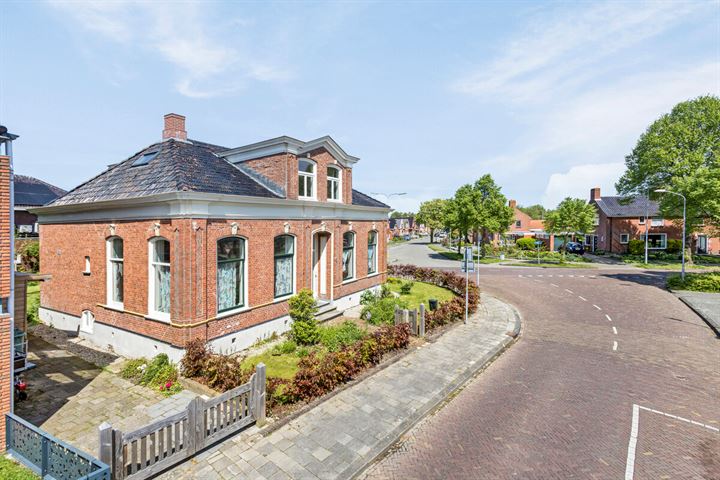 Bekijk foto 2 van Leeuwstraat 19