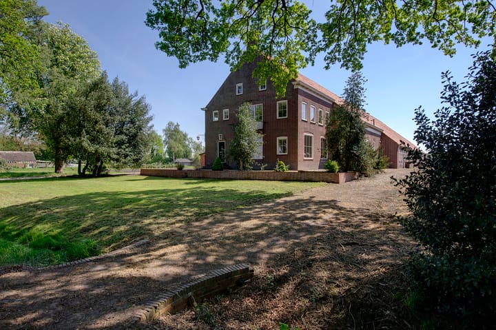 Photo 2 of Dorpsstraat 109