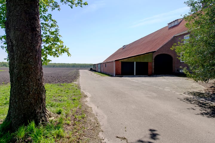 Photo 4 of Dorpsstraat 109