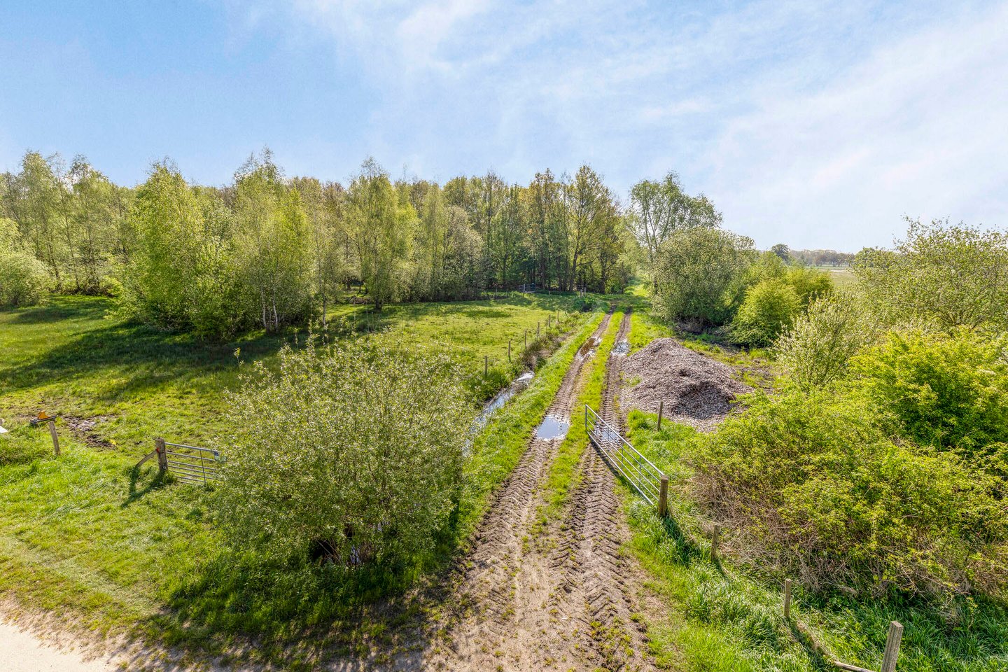 Bekijk foto 2 van Zilvensebroekweg