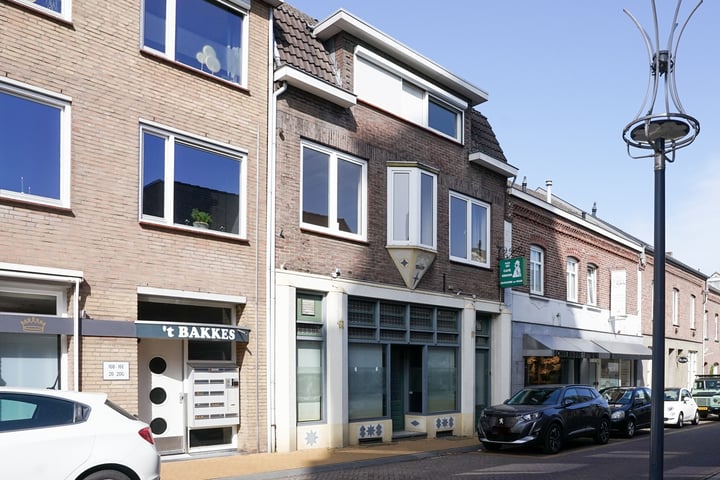 Kerkstraat 16