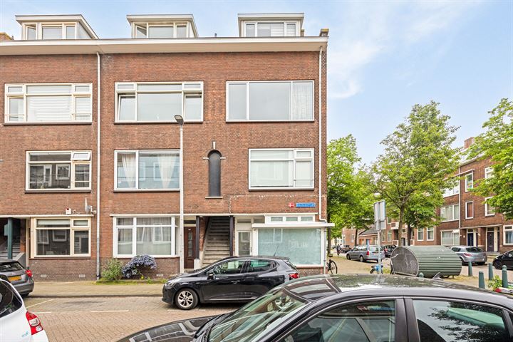 View photo 2 of Deensestraat 61-C