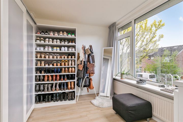 Bekijk foto 15 van Van Kinschotstraat 15