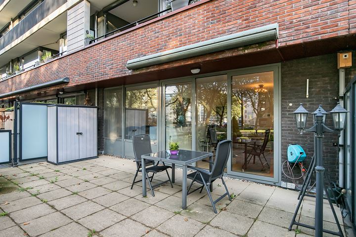 Bekijk foto 23 van Van Heukelomstraat 252