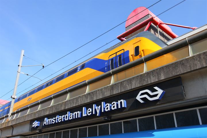 Bekijk foto 49 van Haarlemmermeerstraat 38-4