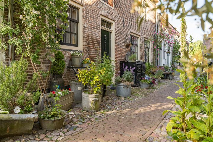 View photo 49 of Westerwalstraat 39