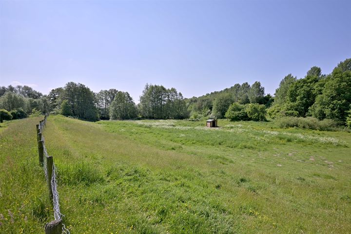 View photo 45 of Heukelenseweg 4