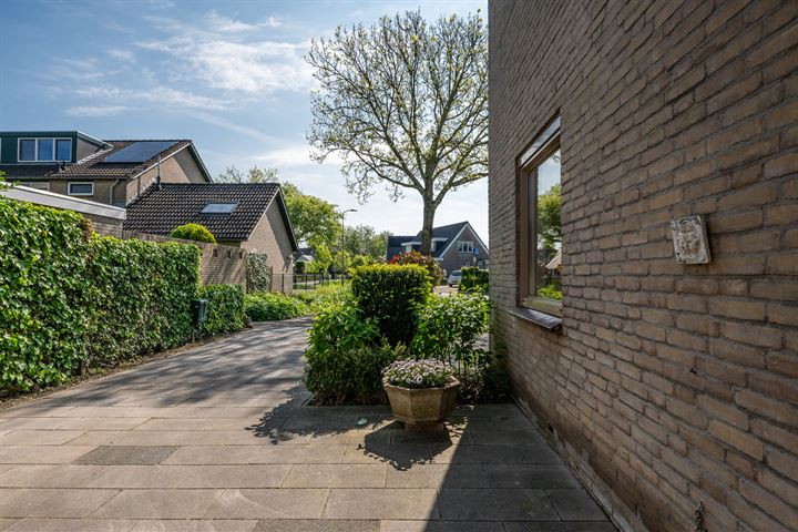 Bekijk foto 40 van Haagstraat 68