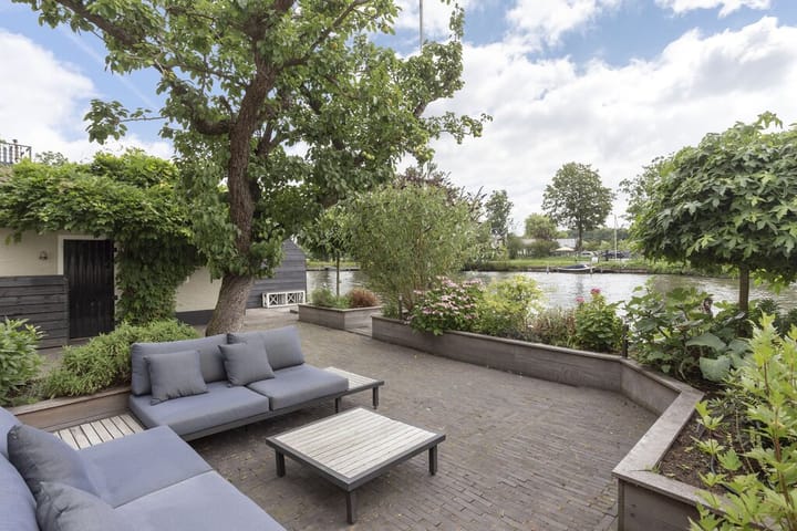 Foto 13 van Straatweg 12