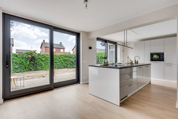 Foto 11 van Veldstraat 12