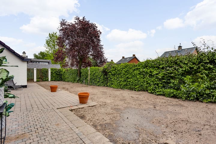 Foto 43 van Veldstraat 12