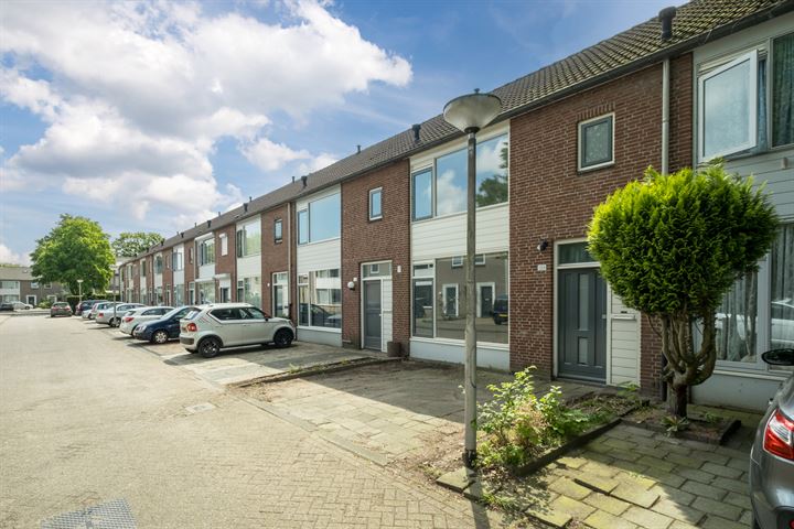 Bekijk foto 27 van Mascagnistraat 138