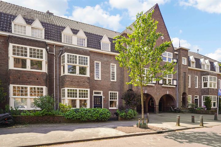 Bekijk foto 1 van Mgr. Prinsenstraat 53