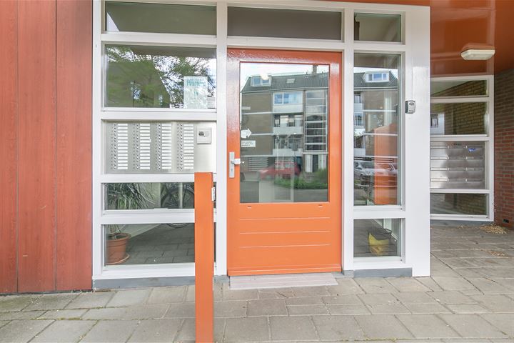 Bekijk foto 23 van Karel van Manderhof 33