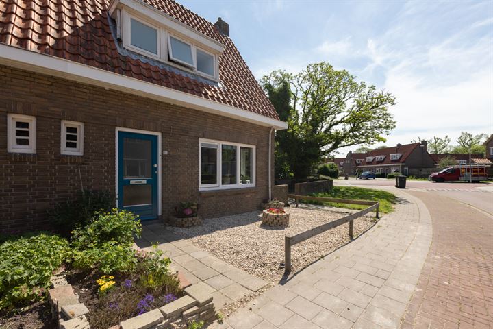 View photo 64 of Ubbo Emmiusstraat 50