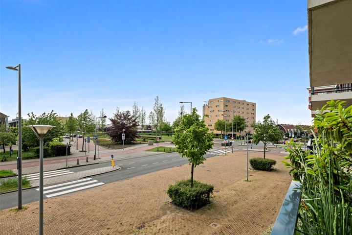 View photo 21 of Vrouw Avenweg 6-B