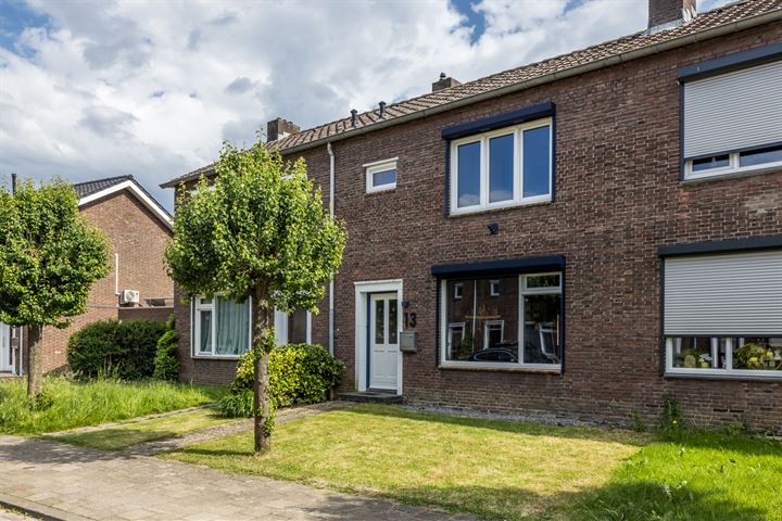 Bekijk foto 32 van Cluysenaerstraat 13