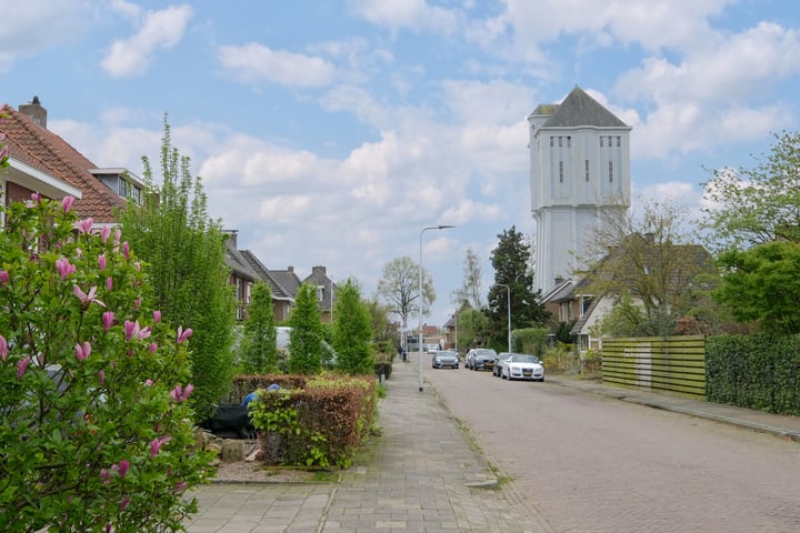 View photo 37 of Reggestraat 16