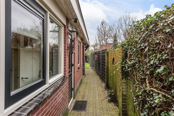 View photo 28 of Laarstraat 19