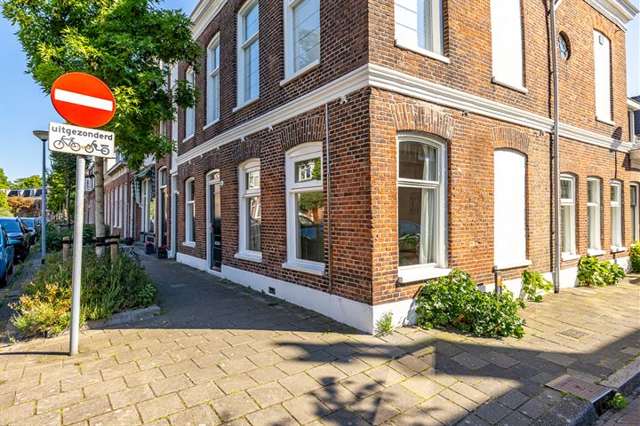 View photo 5 of Mauritsstraat 30