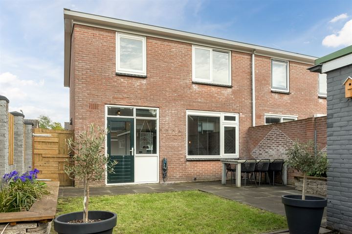 Bekijk foto 32 van Webbinkstraat 19