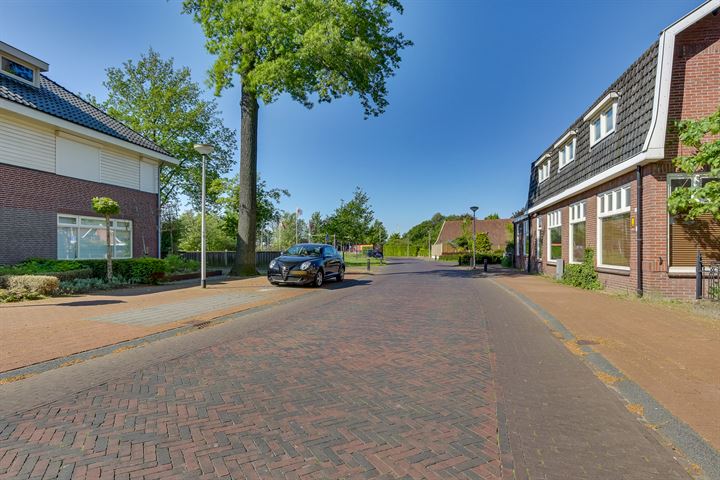 Bekijk foto 36 van Hoofdstraat 25