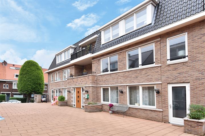 Bekijk foto 9 van Graaf Florisstraat 1