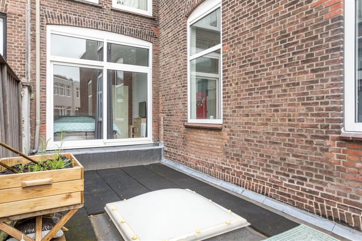 Bekijk foto 10 van De Constant Rebecquestraat 82