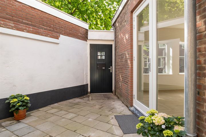 Bekijk foto 3 van Mgr. van de Weteringstraat 142