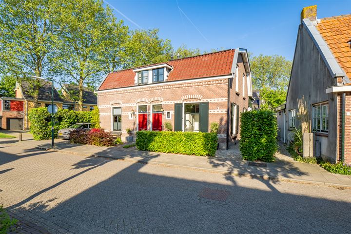 Bekijk foto 34 van Prins Bernhardweg 19